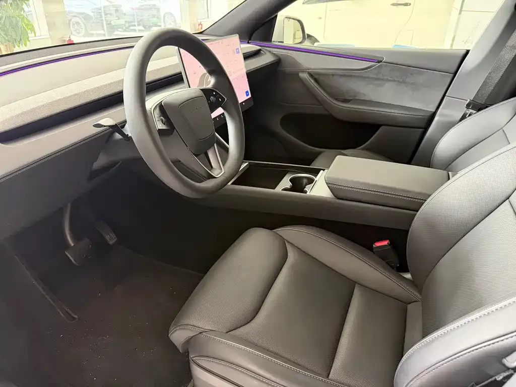 Tesla Model Y L 2026 из CN, фото 3