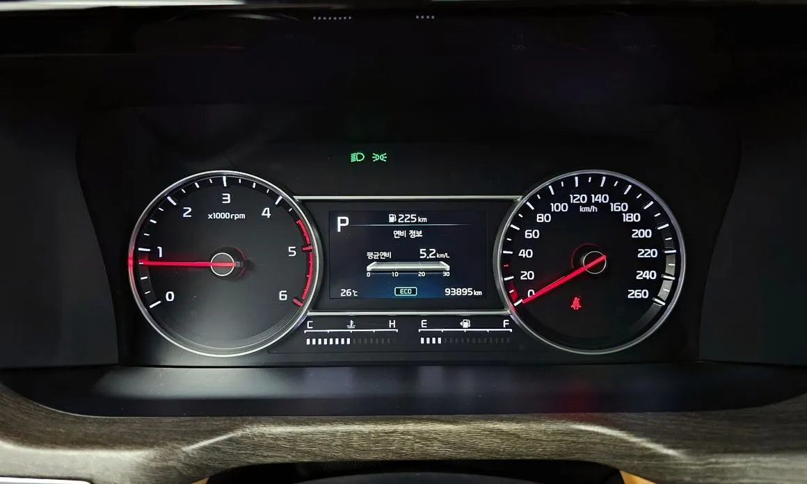 Kia Sorento — фото 6