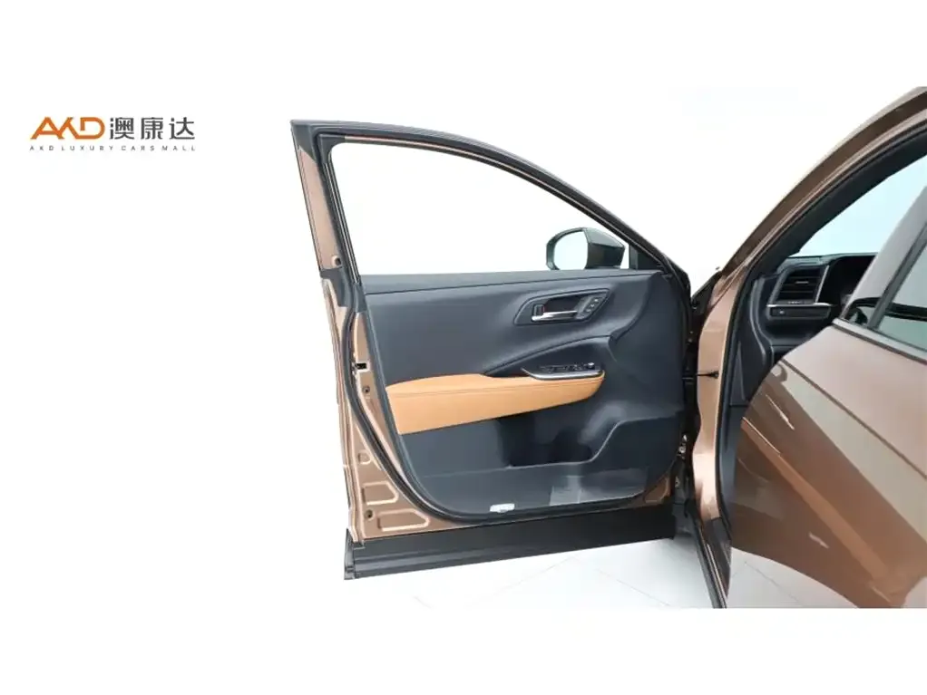 Toyota Crown 2024 из CN, фото 4