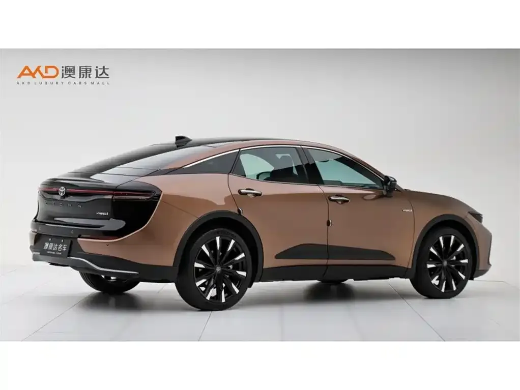 Toyota Crown 2024 из CN, фото 2