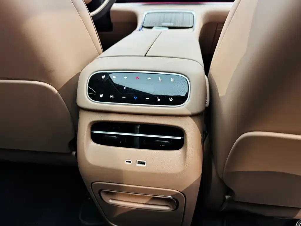Leapmotor C11 — фото 3