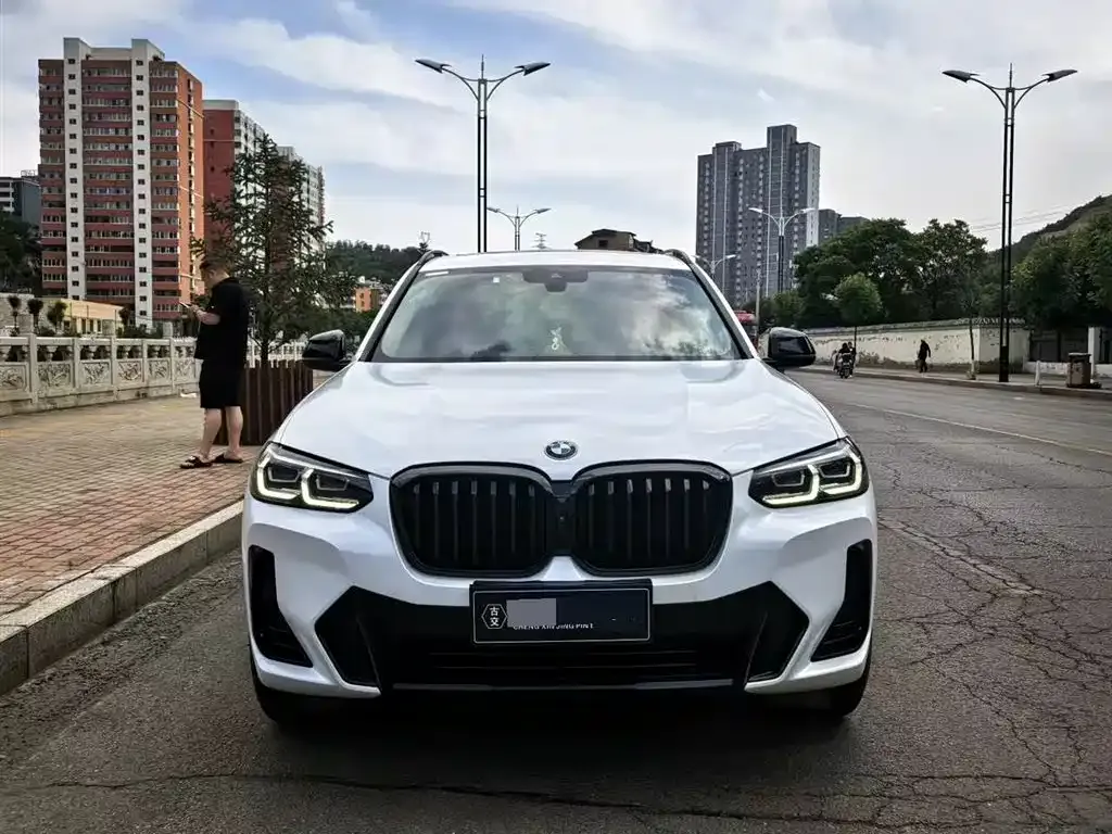 BMW X3 — фото 9