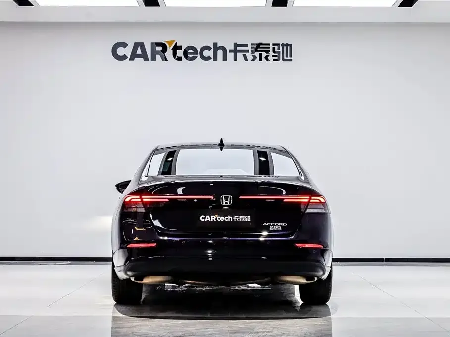 Honda Accord — фото 2