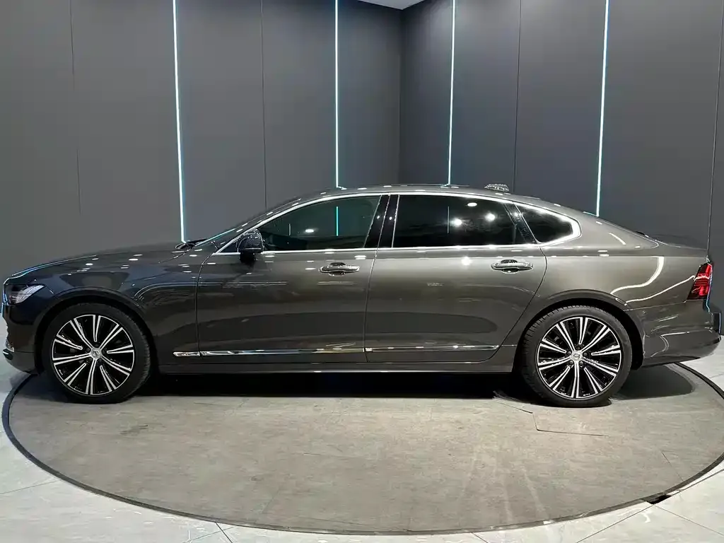 Volvo S90 — фото 7