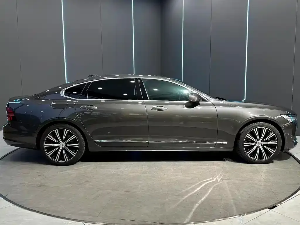 Volvo S90 — фото 6
