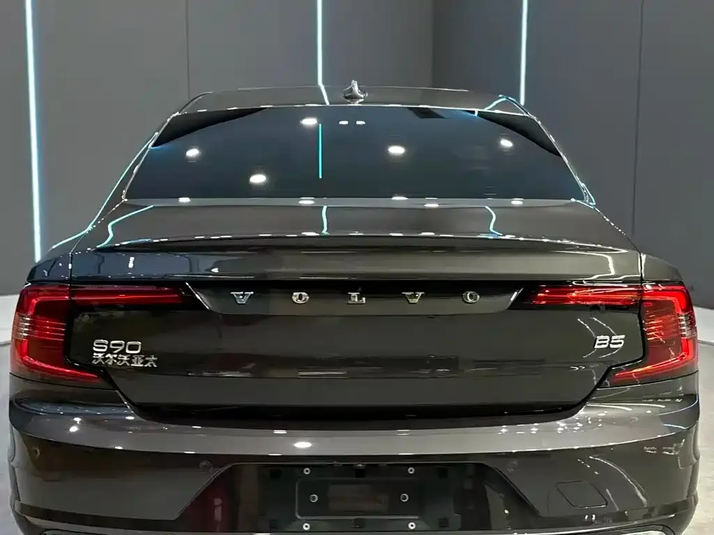 Volvo S90 — фото 9