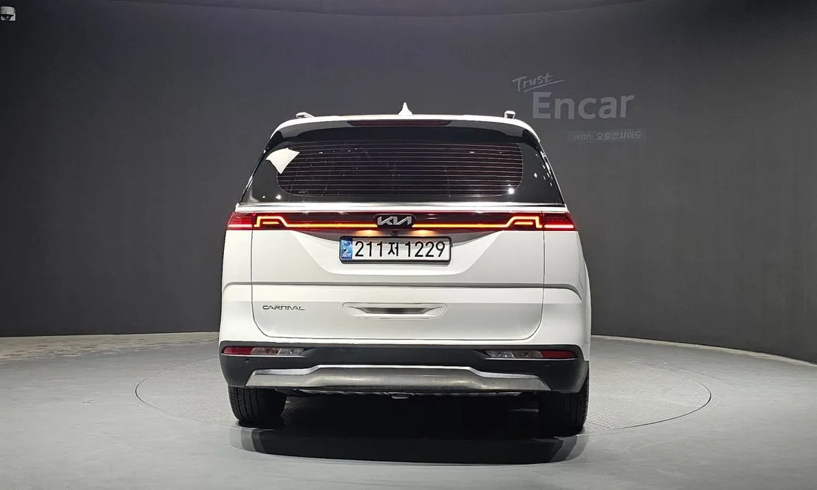 Kia Carnival 2023 из KR, фото 4