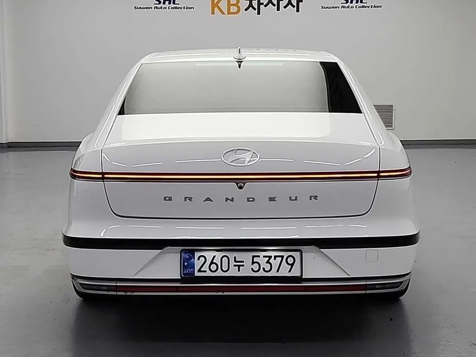 Hyundai Grandeur 2023 из KR, фото 6