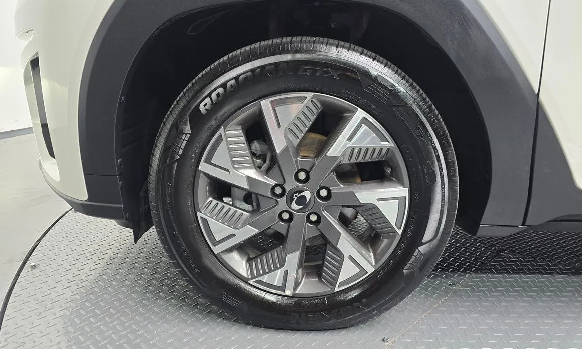 KG Mobility (Ssangyong) Torres — фото 10