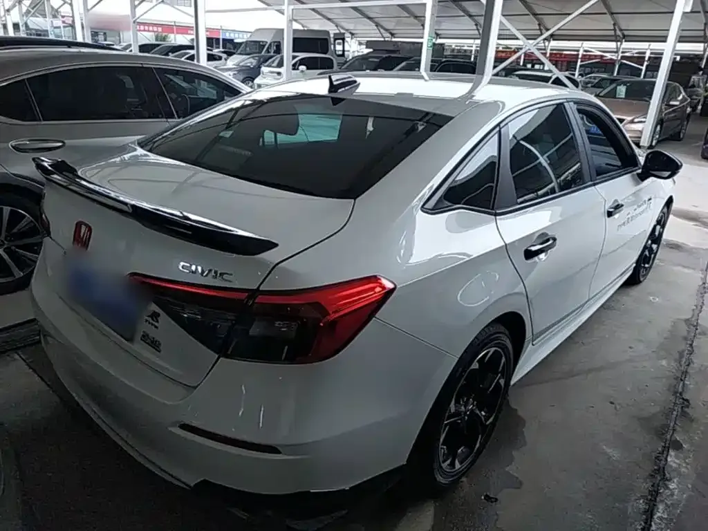 Honda Civic — фото 2