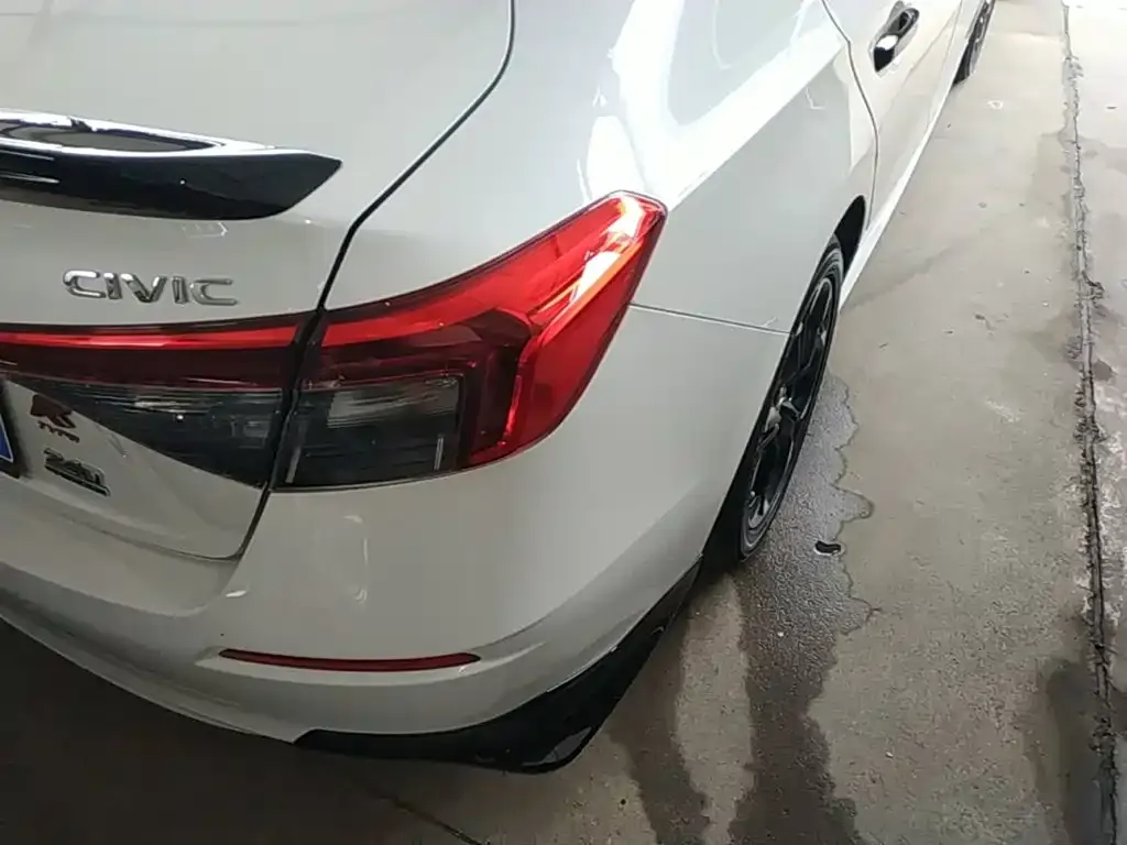 Honda Civic — фото 8