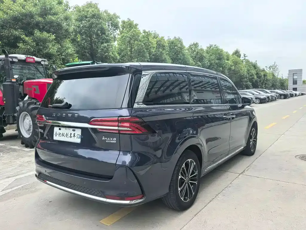 Roewe iMAX8 — фото 10