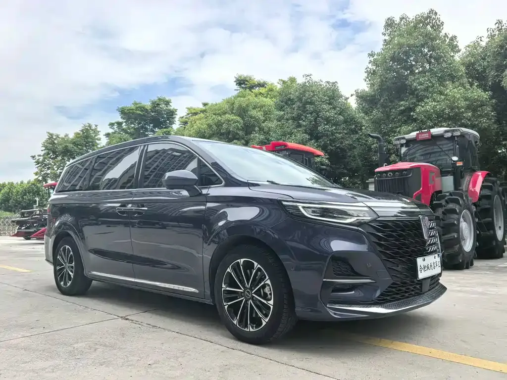 Roewe iMAX8 — фото 6