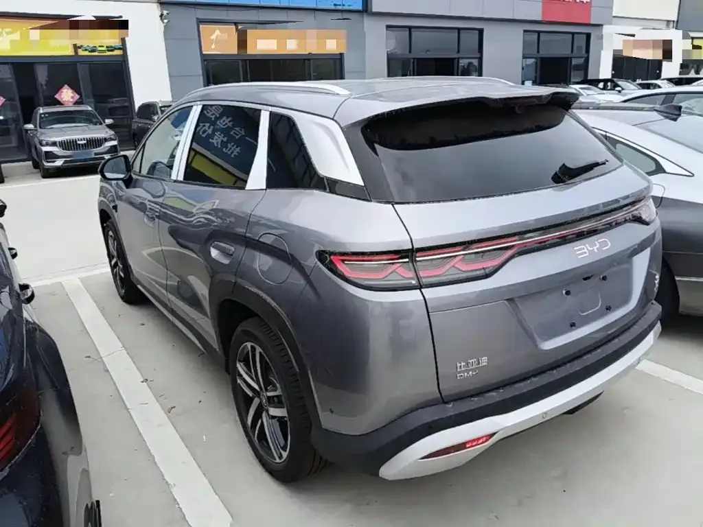 BYD L DM-i — фото 2