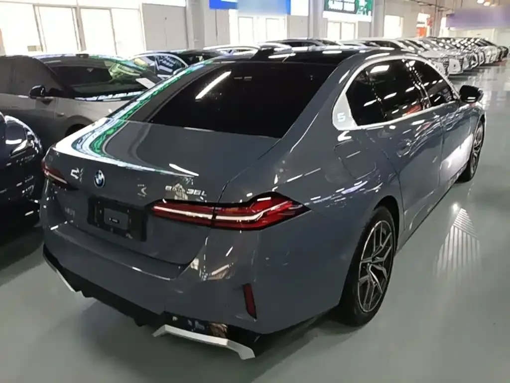 BMW i5 2024 из CN, фото 8
