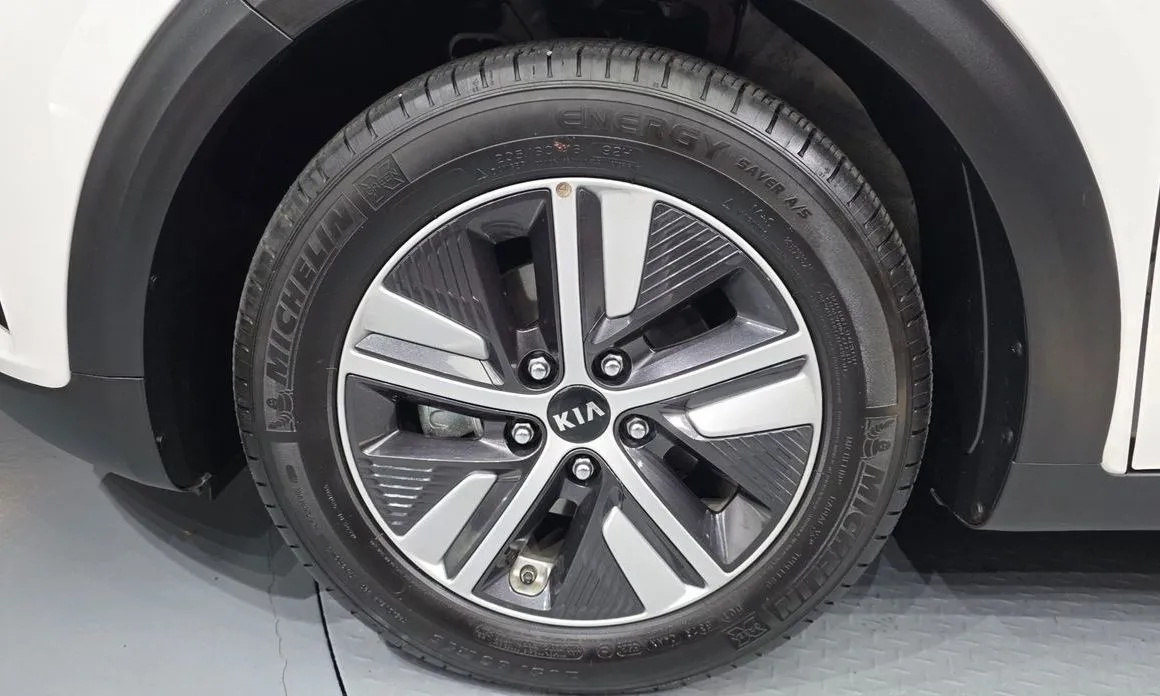 Kia Niro 2021 из KR, фото 4