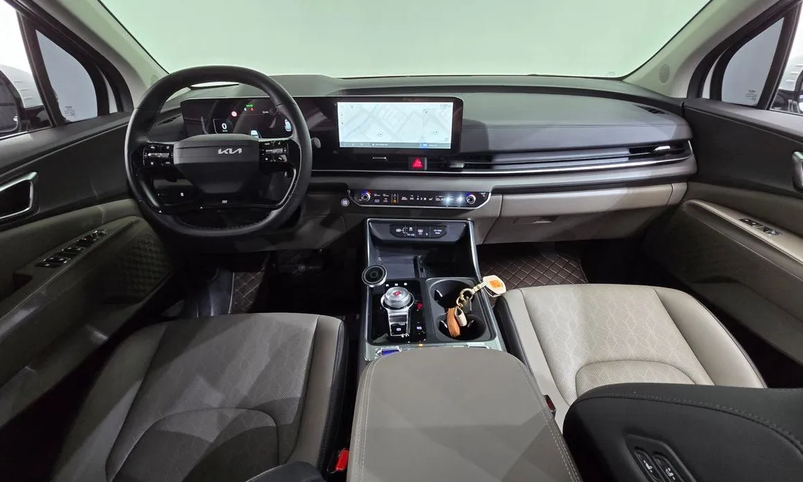 Kia Carnival — фото 10