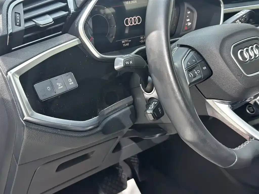 Audi Q3 — фото 9