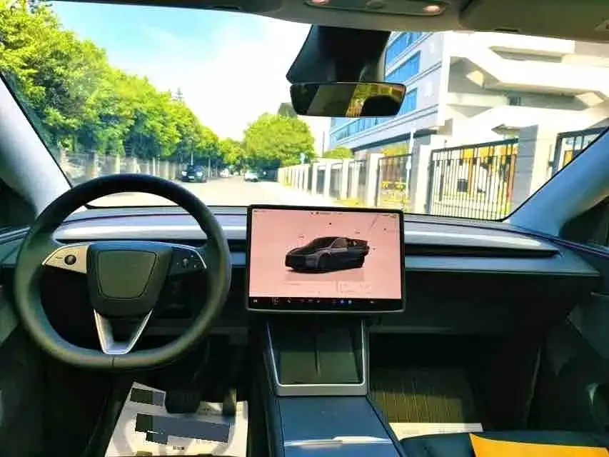 Tesla Model Y — фото 3