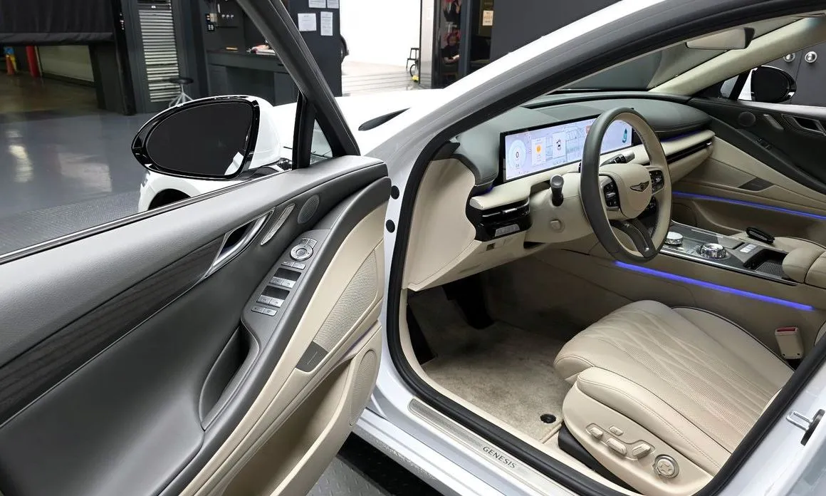 Genesis G80 — фото 10