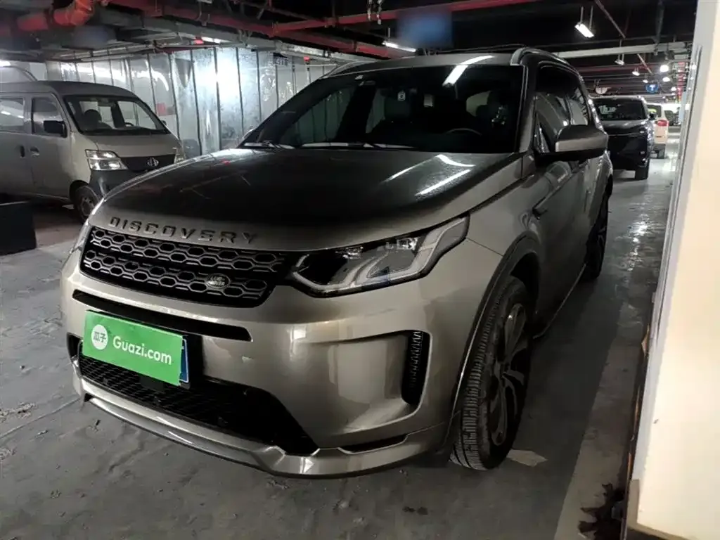 Land Rover Discovery Sport — фото 1