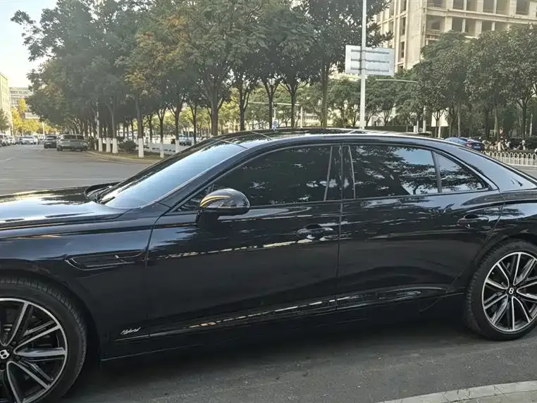 Bentley Flying Spur PHEV 2022 из CN, фото 6