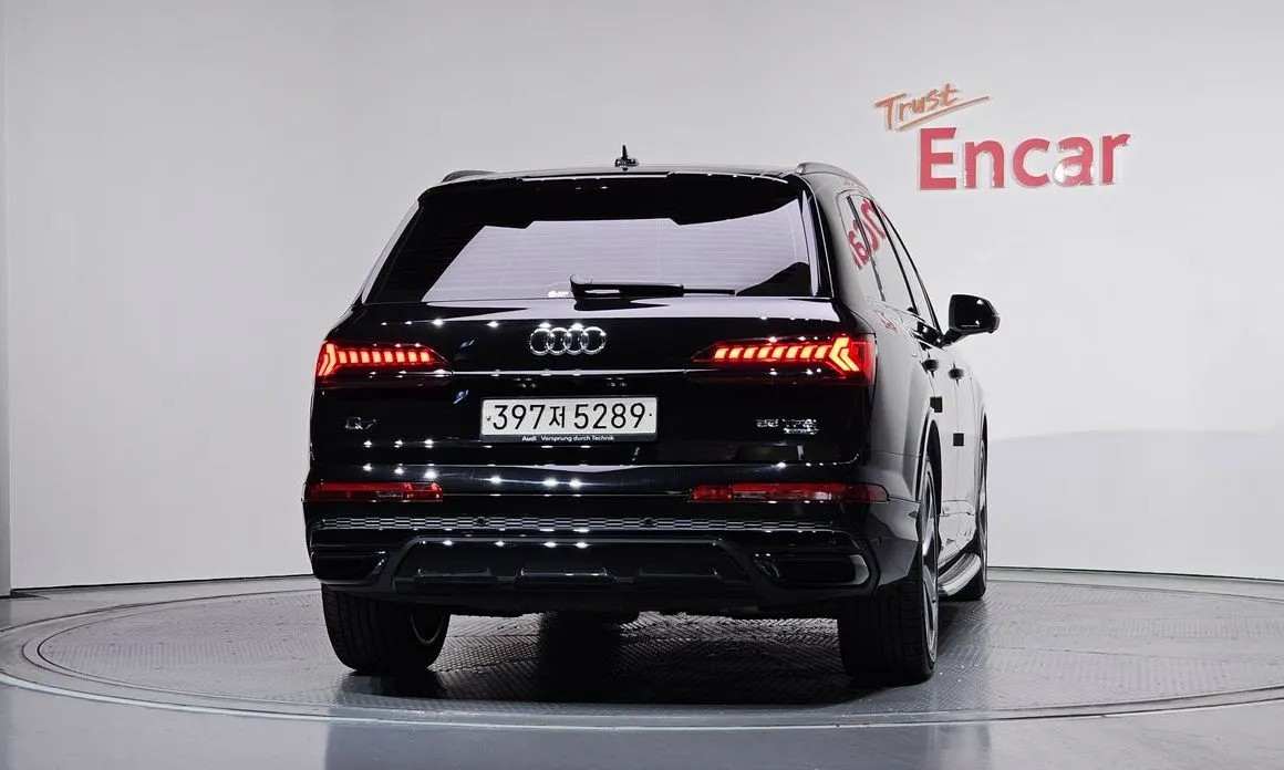 Audi Q7 2022 из KR, фото 7