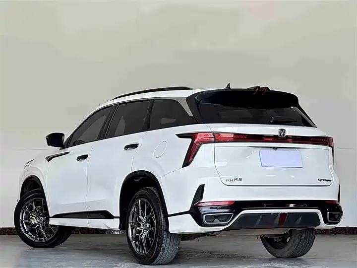Changan CS75PLUS — фото 2