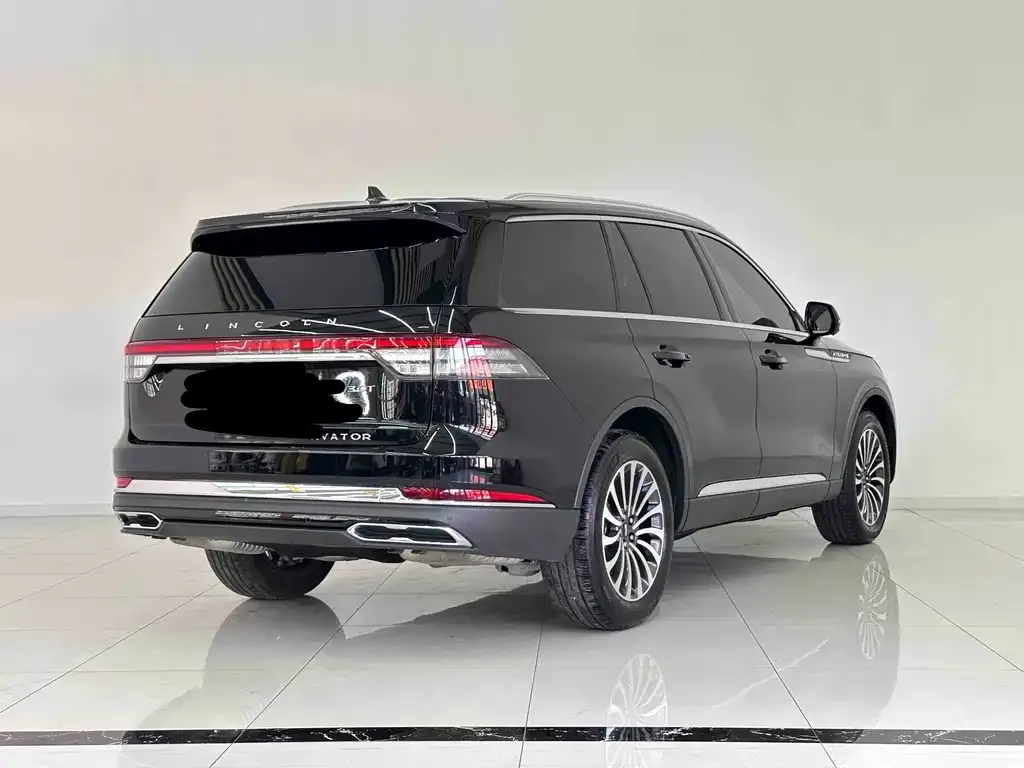 Lincoln Aviator — фото 4
