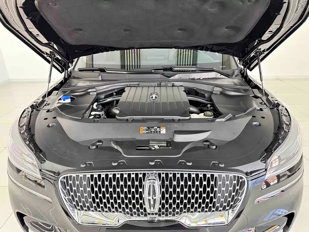 Lincoln Aviator — фото 9