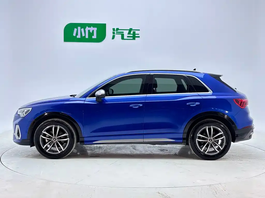 Audi Q3 — фото 8