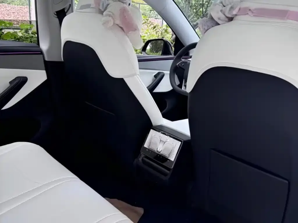 Tesla Model 3 — фото 2