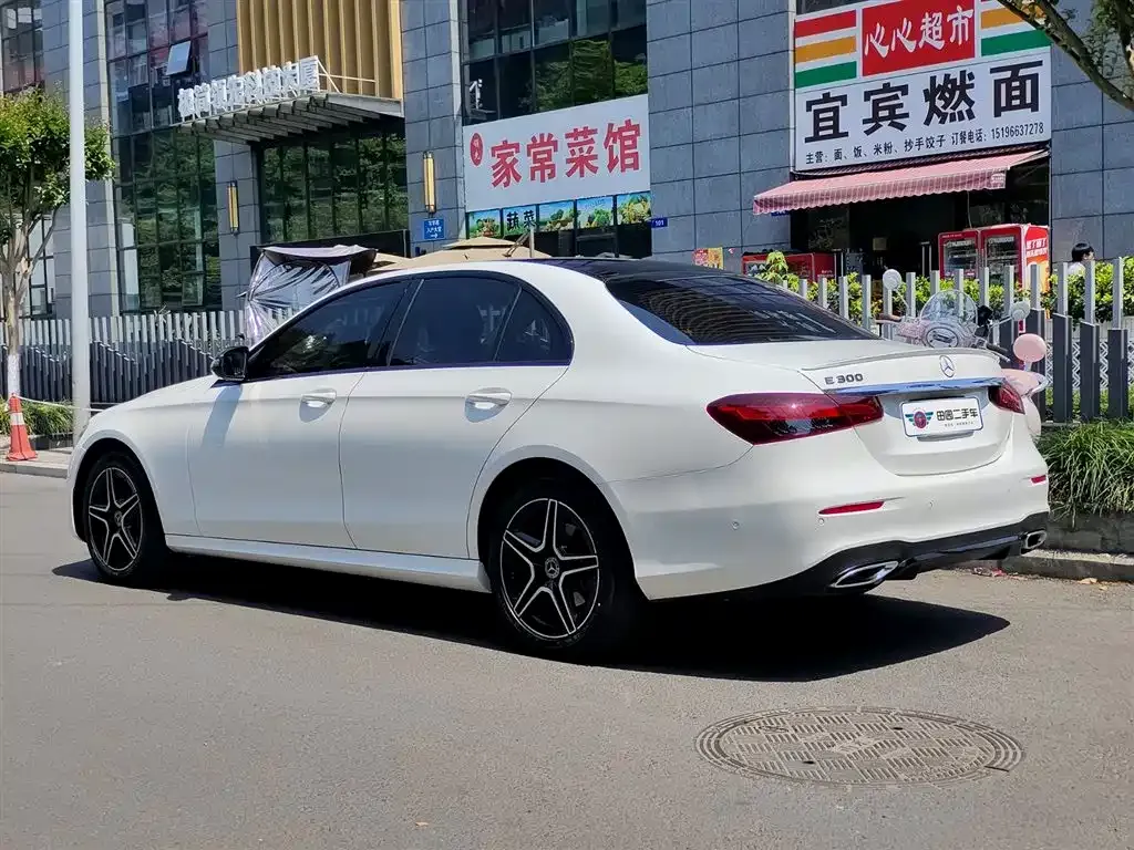 Mercedes-Benz E-Class (Import) — фото 4