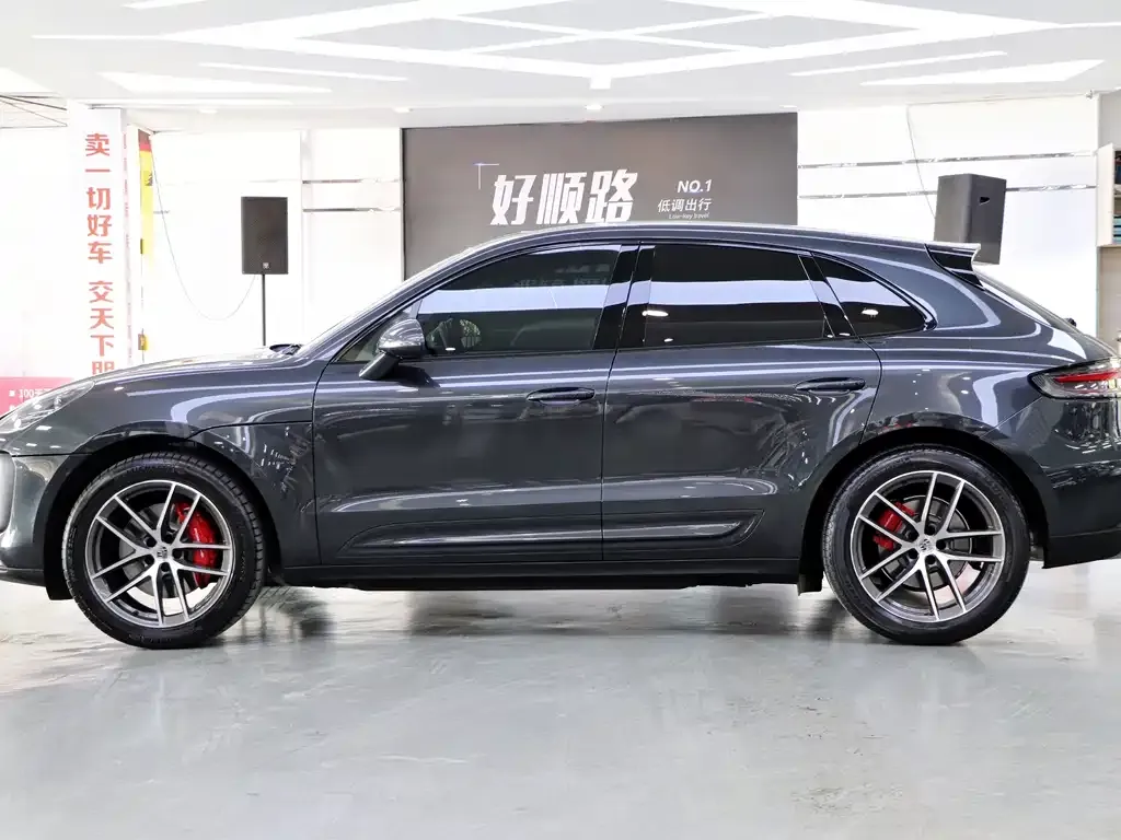 Porsche Macan — фото 9