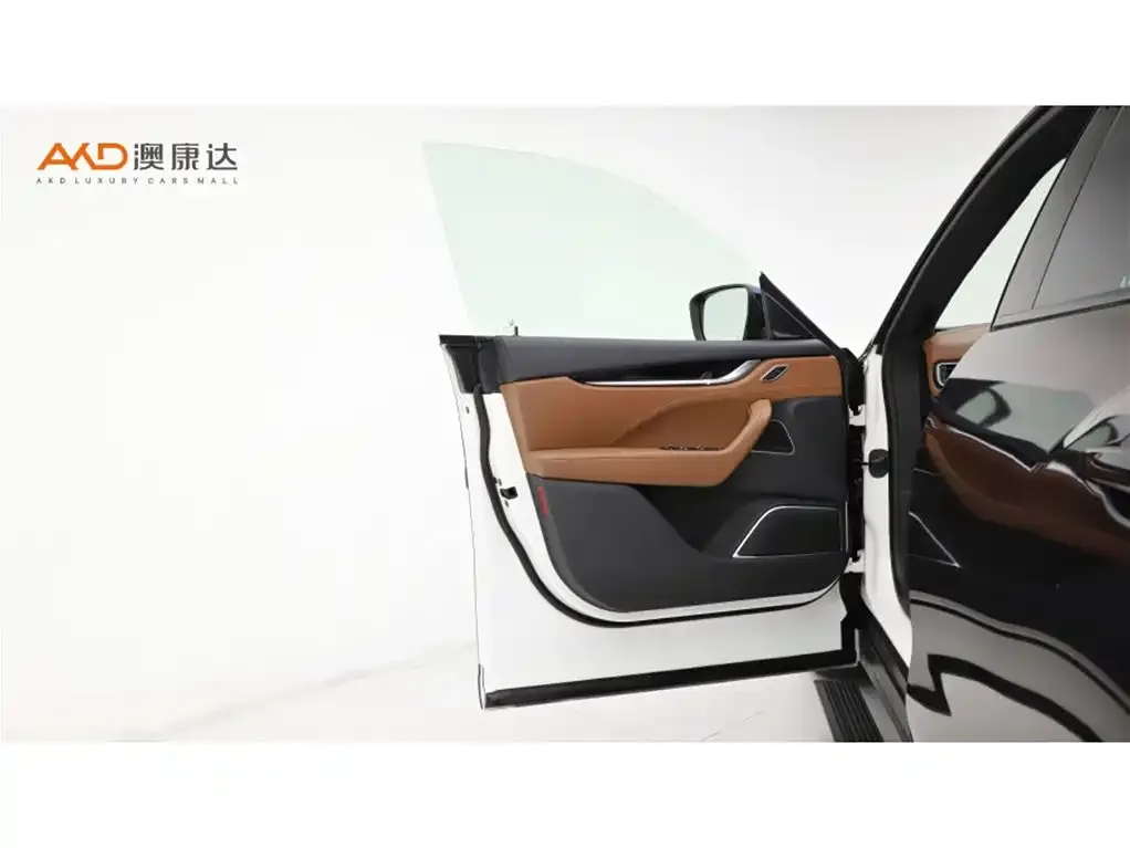 Maserati Levante 2024 из CN, фото 7