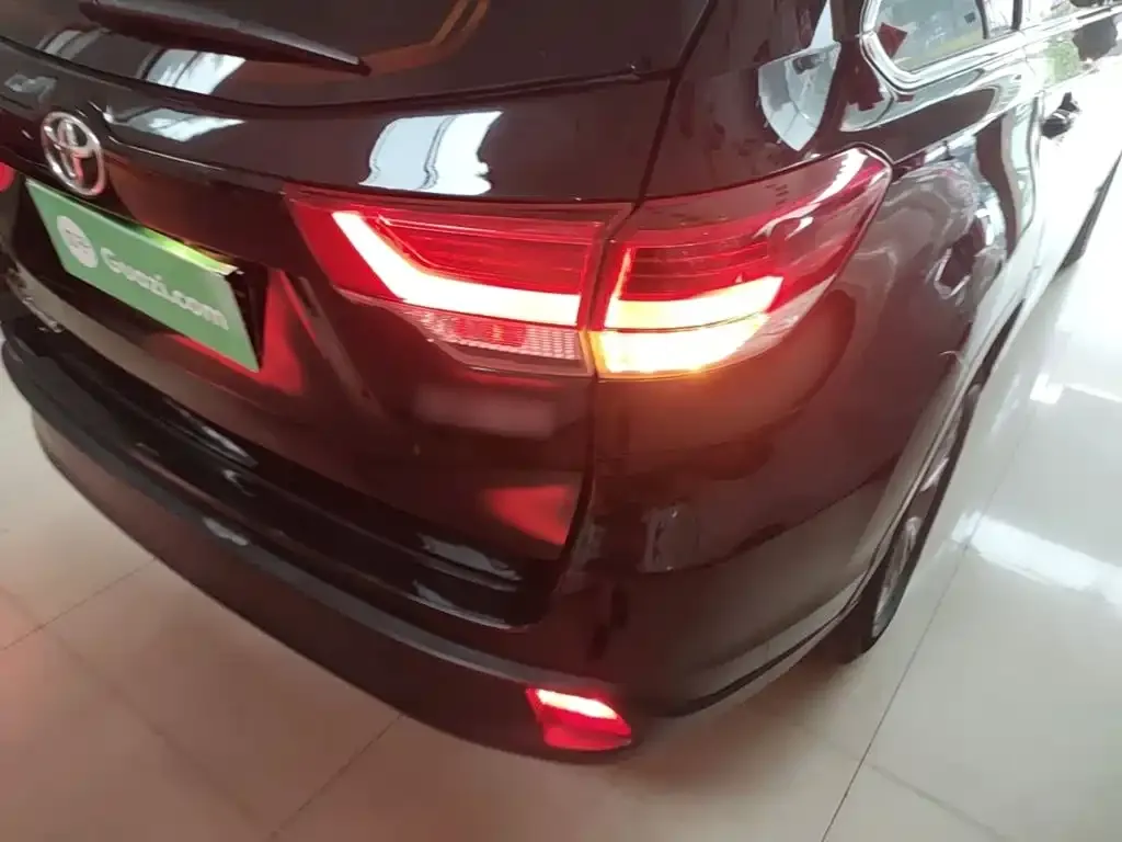 Toyota Highlander 2021 из CN, фото 2