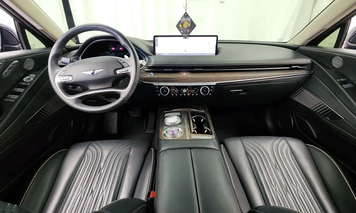 Genesis G80 — фото 10