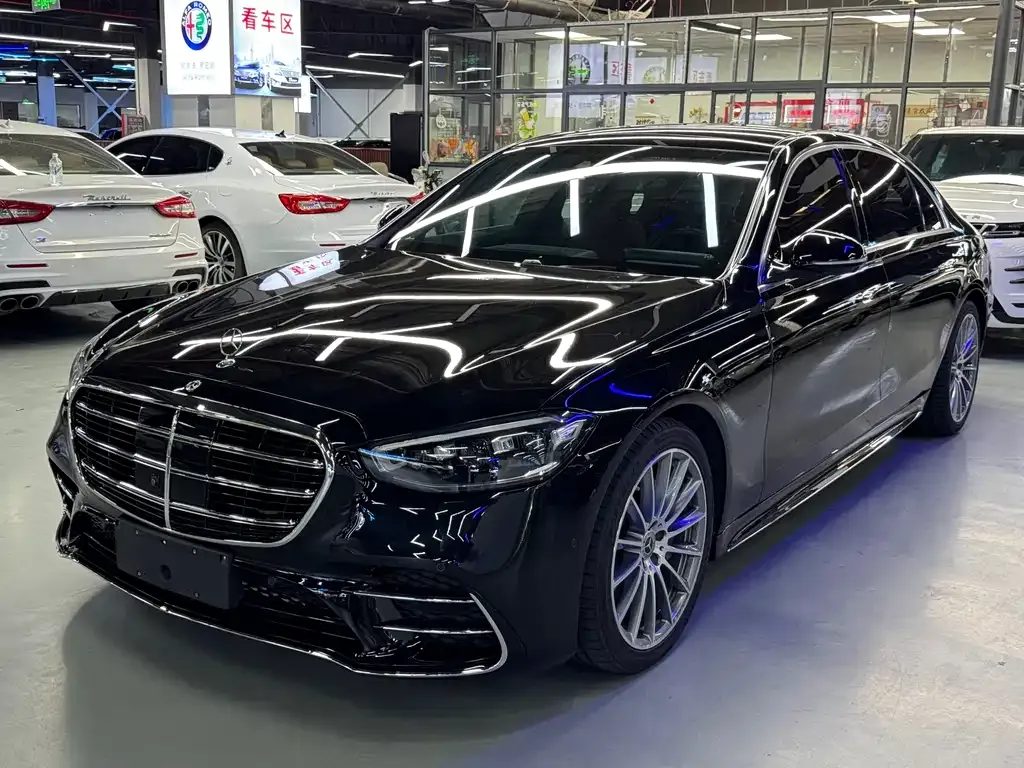 Mercedes-Benz S-Class — фото 1