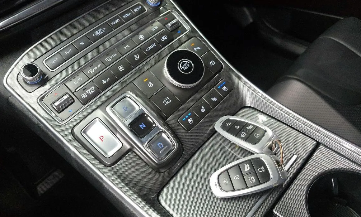 Hyundai Santafe — фото 4