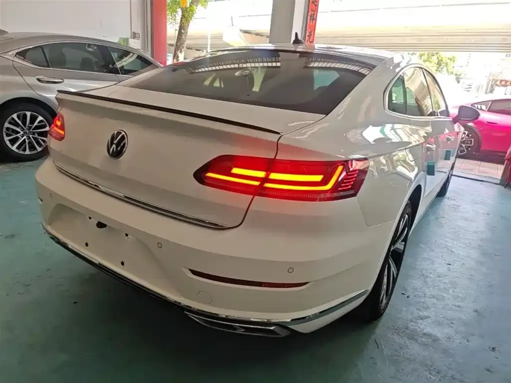 Volkswagen CC — фото 9
