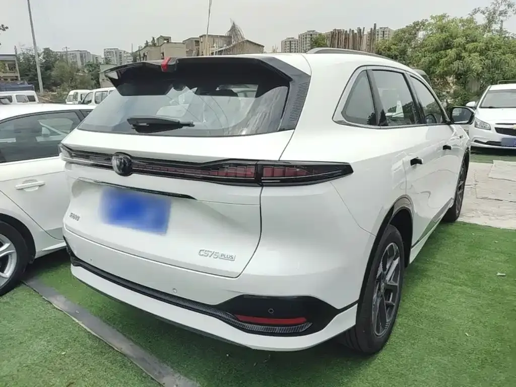 Changan CS75PLUS — фото 6