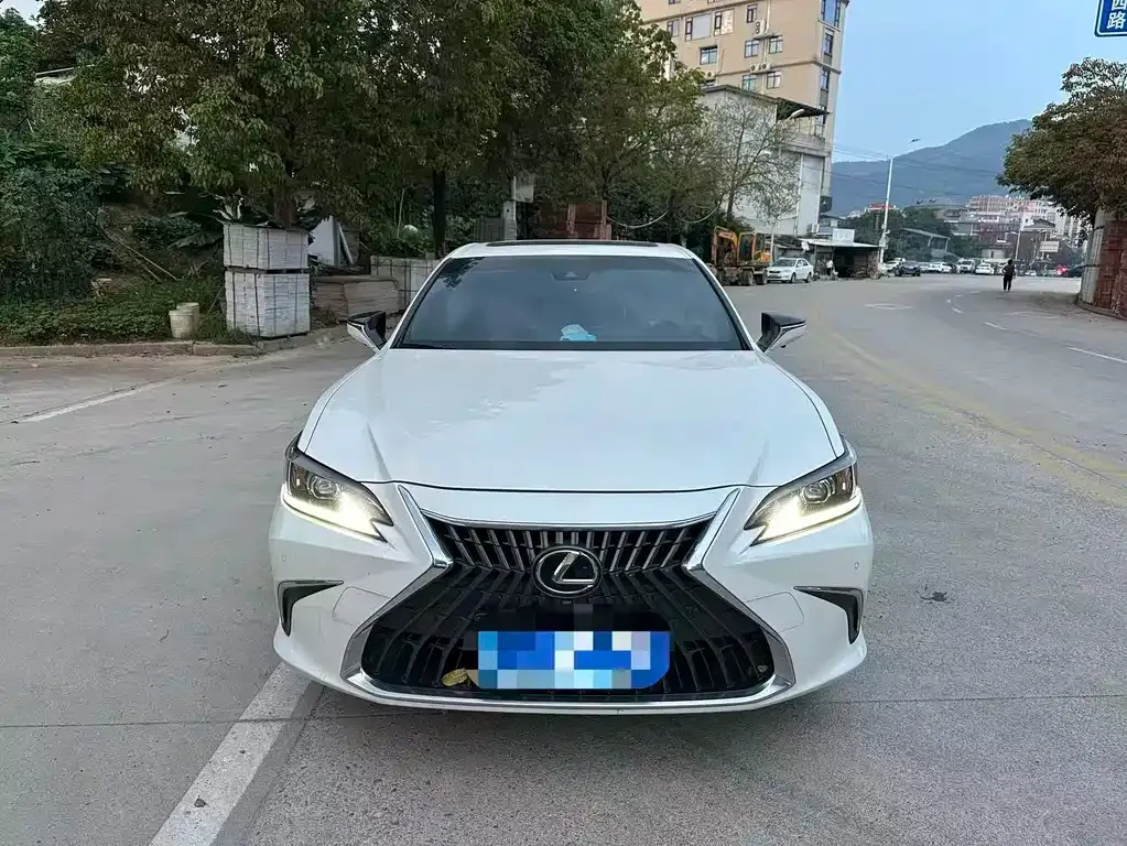 Lexus ES 2023 из CN, фото 9