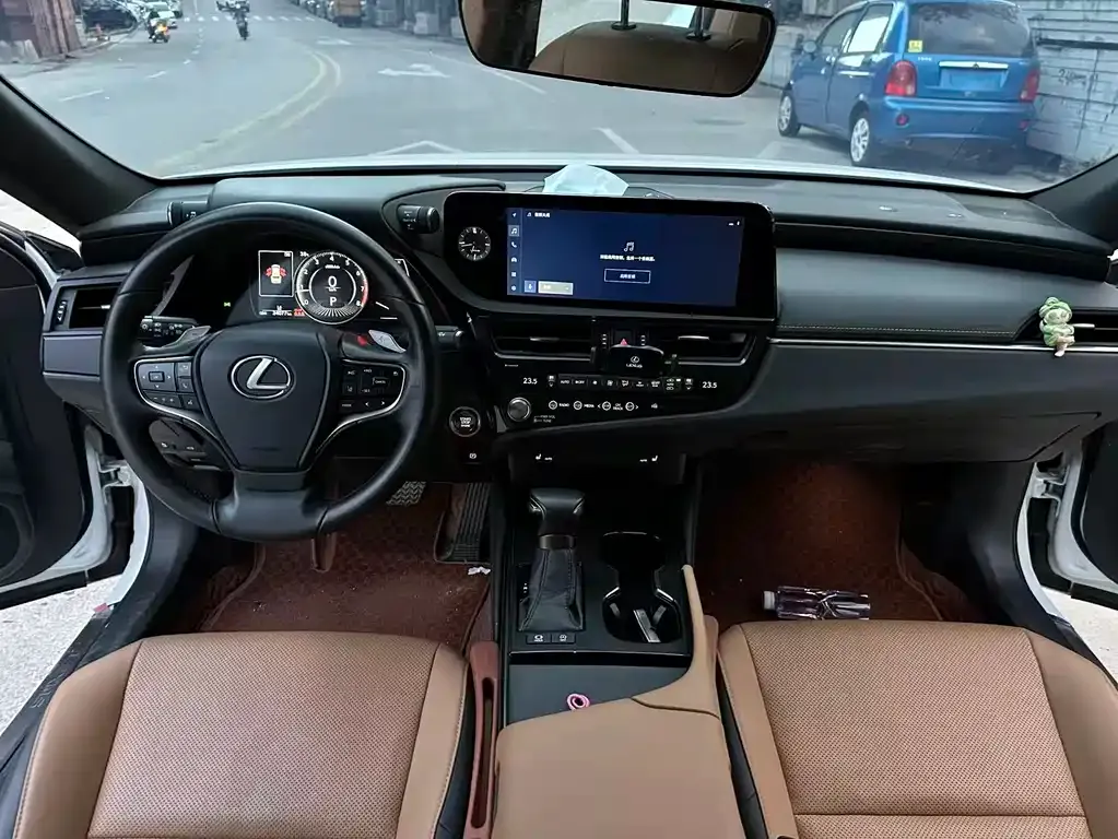 Lexus ES 2023 из CN, фото 7