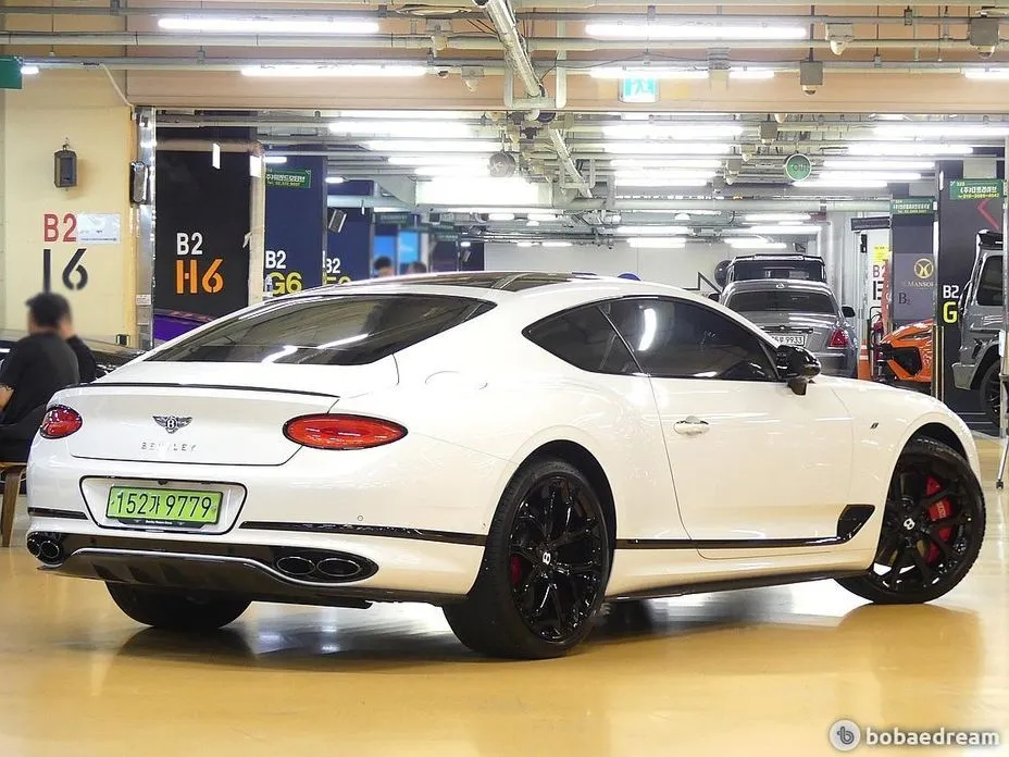 Bentley Continental 2024 из KR, фото 4
