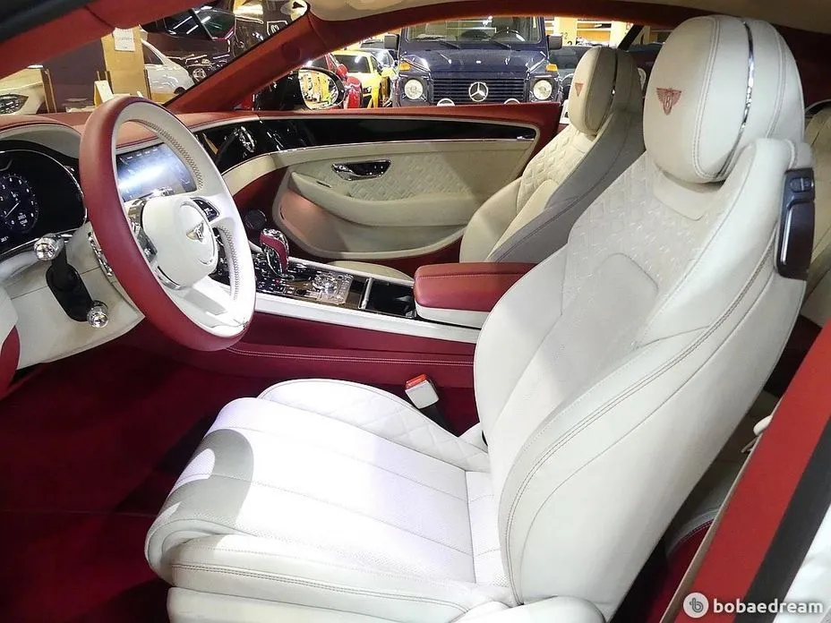 Bentley Continental 2024 из KR, фото 5