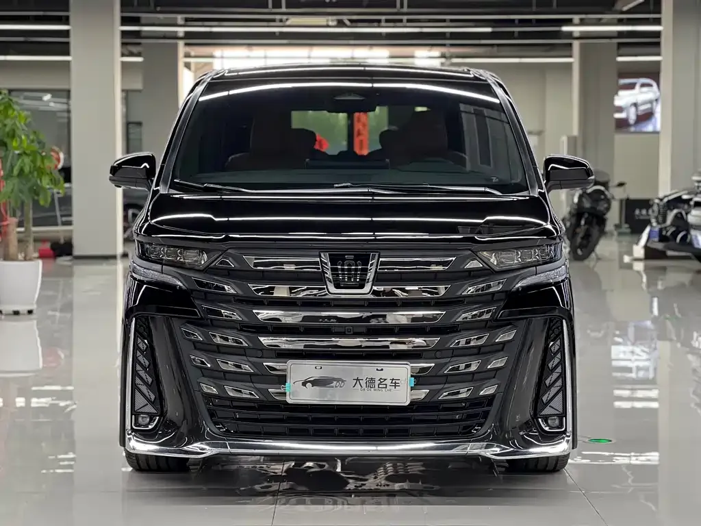 Toyota Vellfire — фото 5