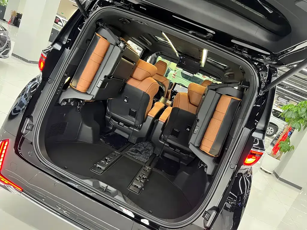 Toyota Vellfire — фото 7