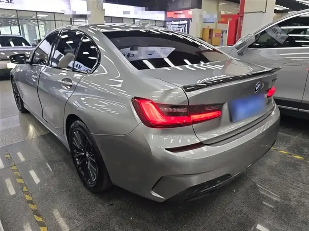 BMW 3 Series 2021 из CN, фото 2