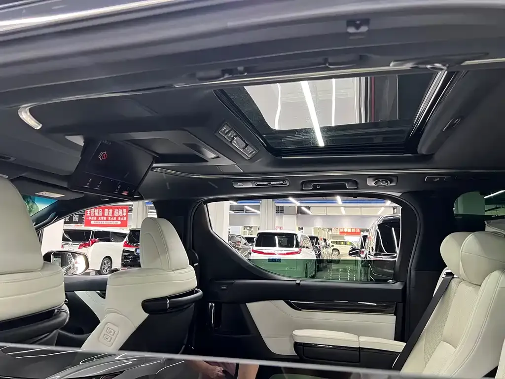 Lexus LM 2021 из CN, фото 4