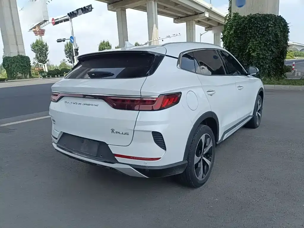 BYD PLUS New Energy — фото 10